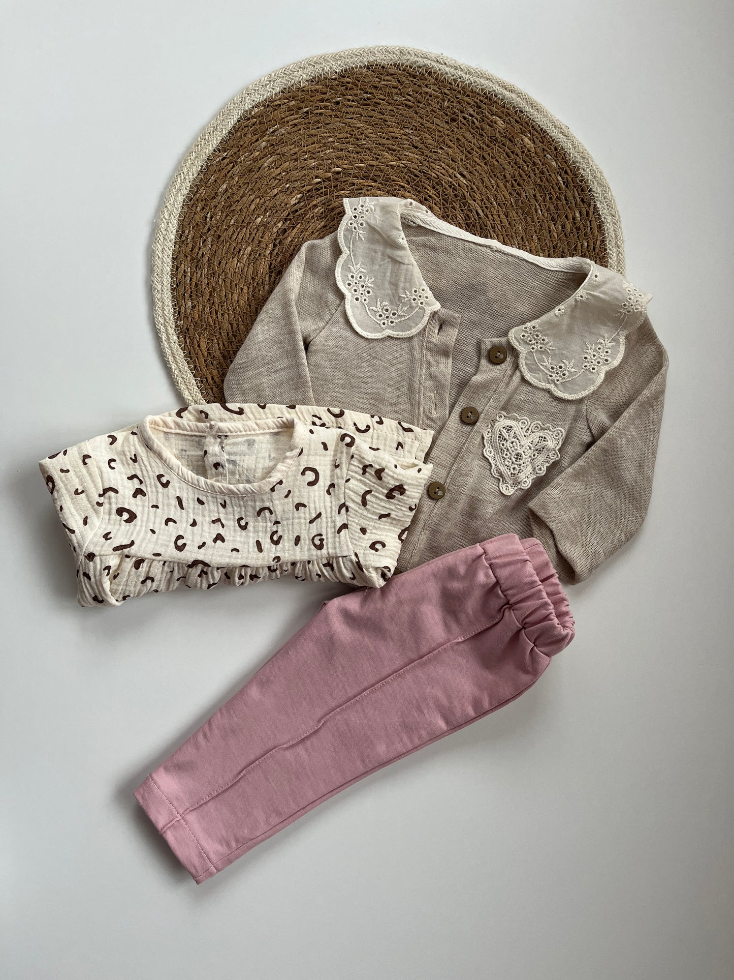 Комплект от 3 части