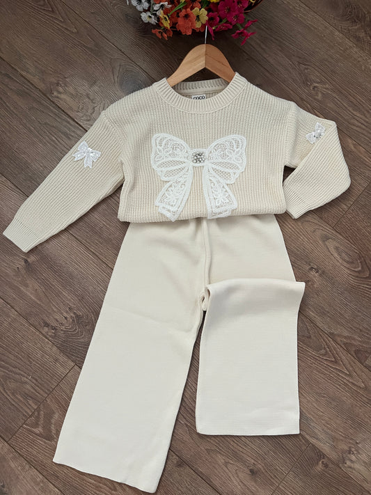 Плетен комплект