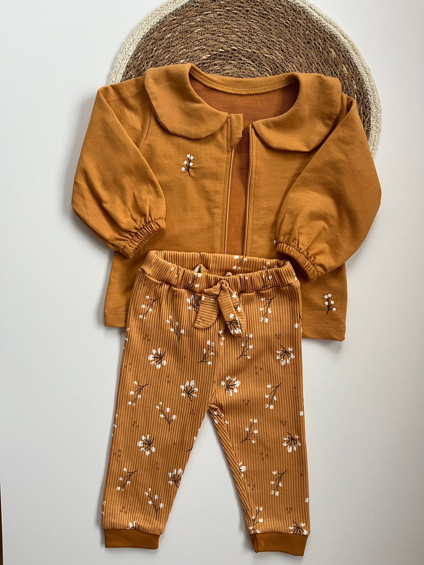 Комплект от 3 части