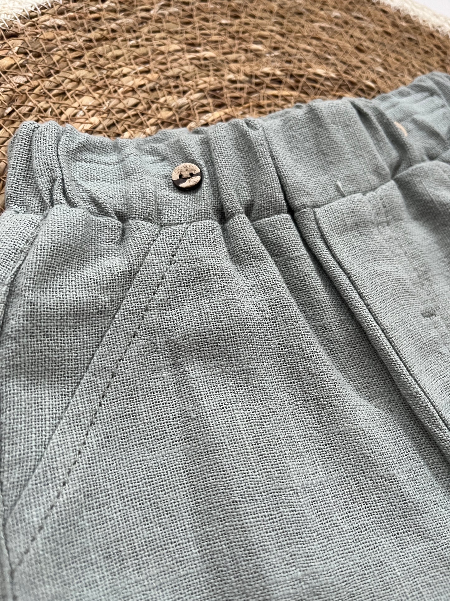 Официален комплект