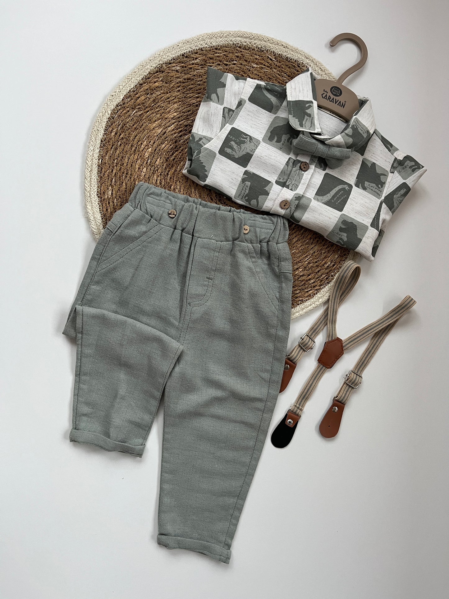 Официален комплект