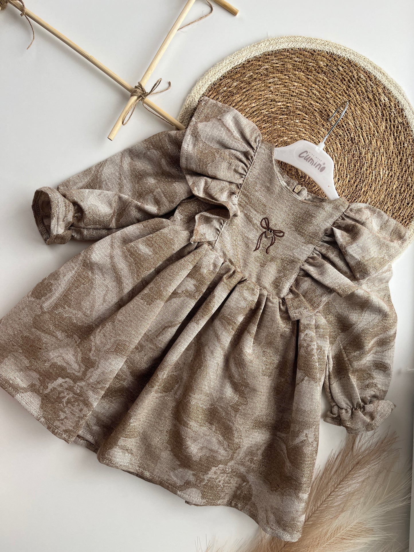 Елегантна рокля за момиче