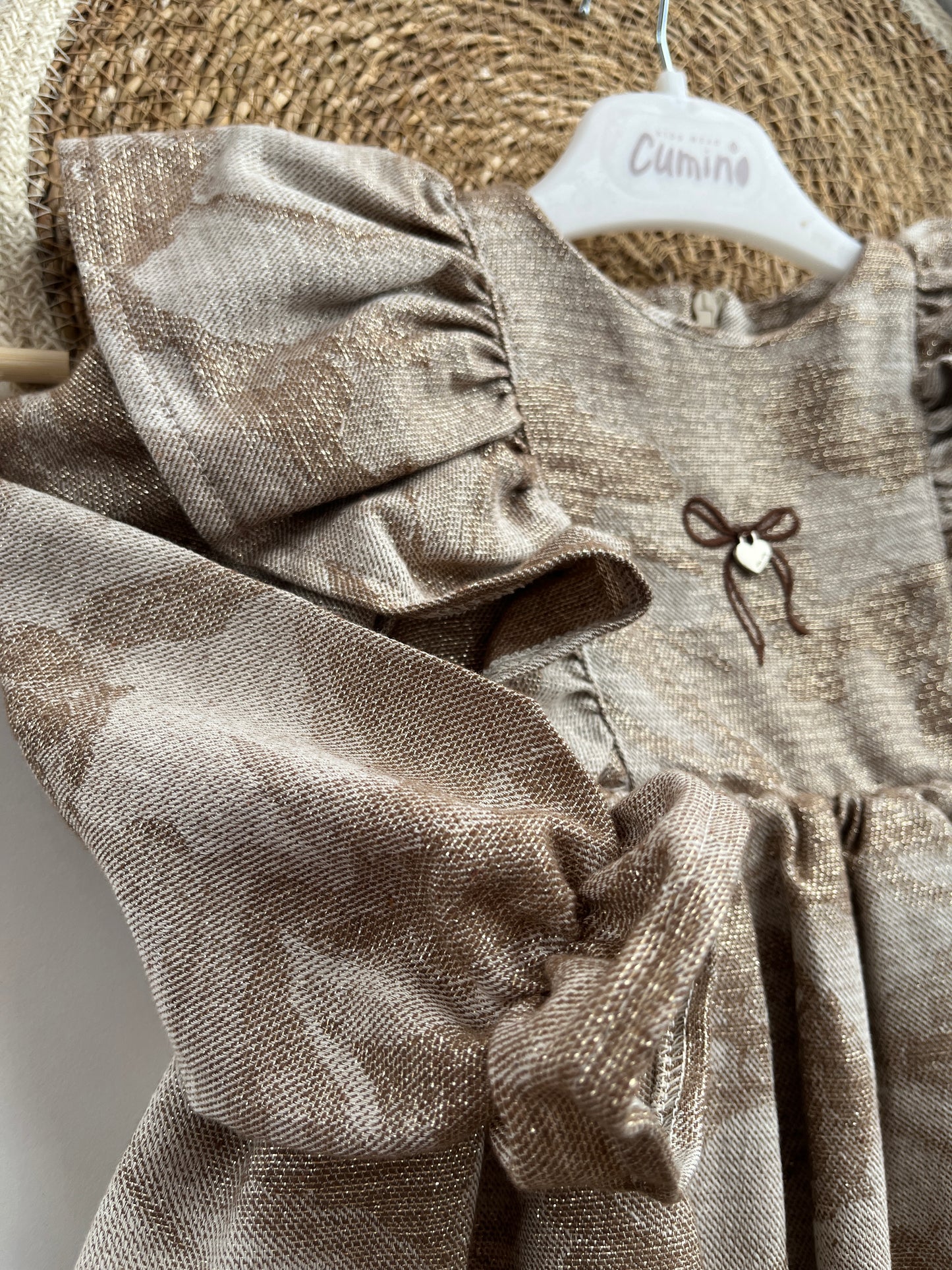 Елегантна рокля за момиче