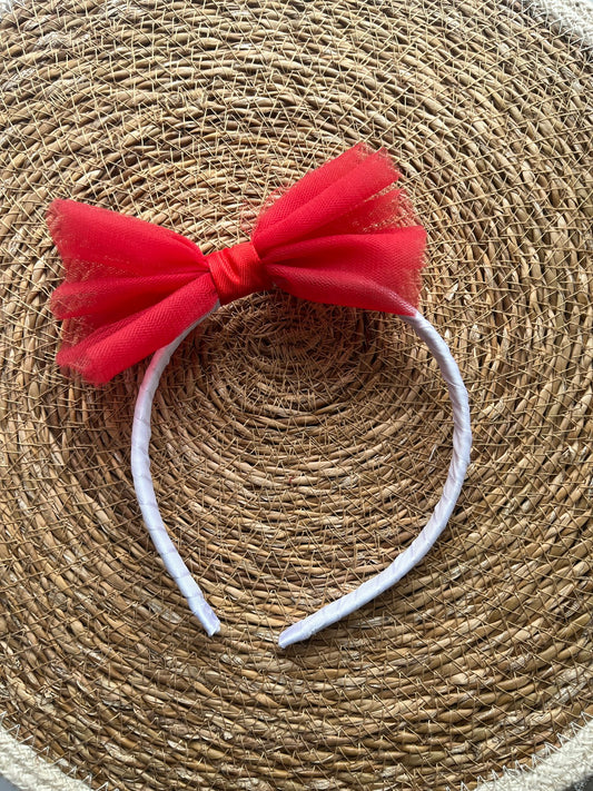 ДИАДЕМА – бяла с червена тюлена панделка